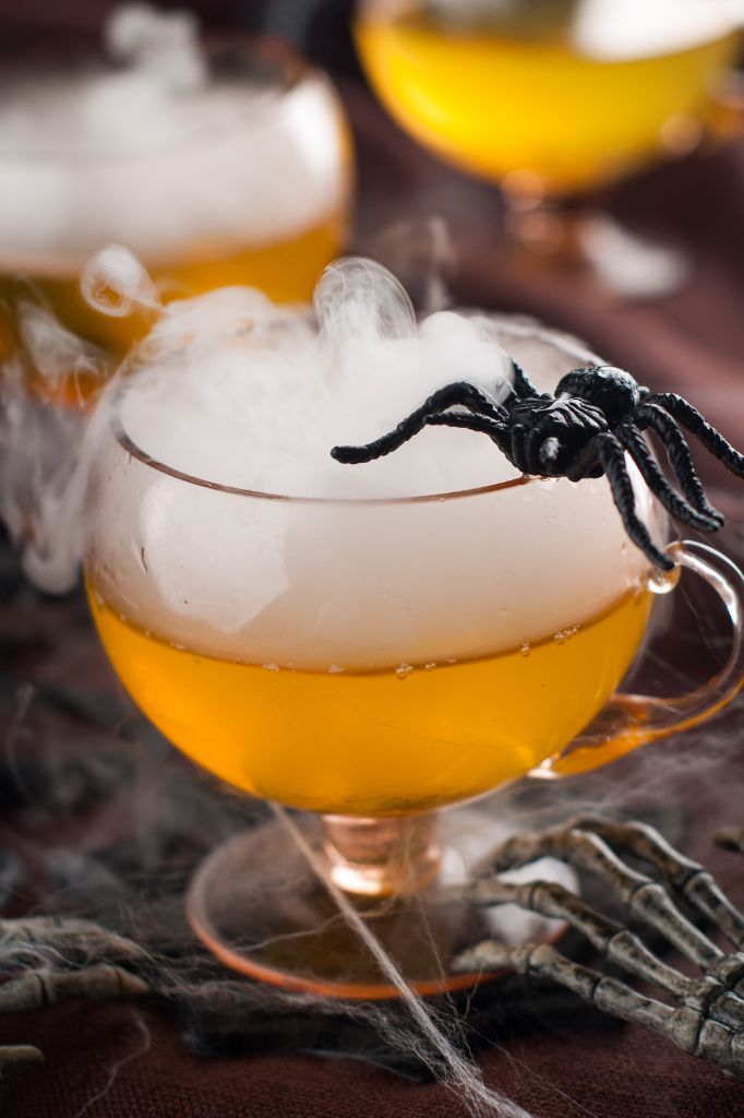 Halloween Entertaining: The Best Spooky & Stylish Party Must-Haves